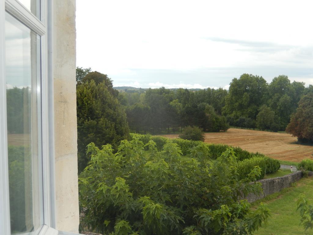 Domaine De Puyrousse Bed & Breakfast Riberac Room photo
